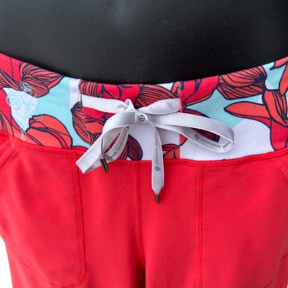 🎉🎉Host Pick🎉🎉  🌸 4/$30🌸Lululemon Join the Sweat Revolution Midrise Crop - Picture 6 of 12